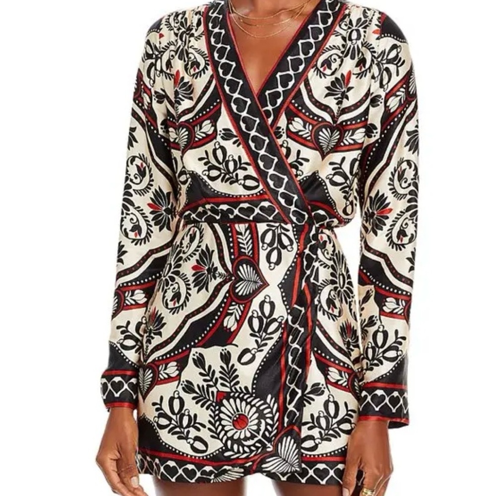 Farm Rio Black Passion Scarf
Mini Wrap Dress size S